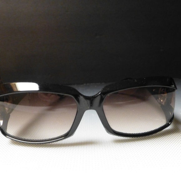 GUCCI SUNGLASSES MEDLRG FRAMES GRADIENT - Picture 4 of 4